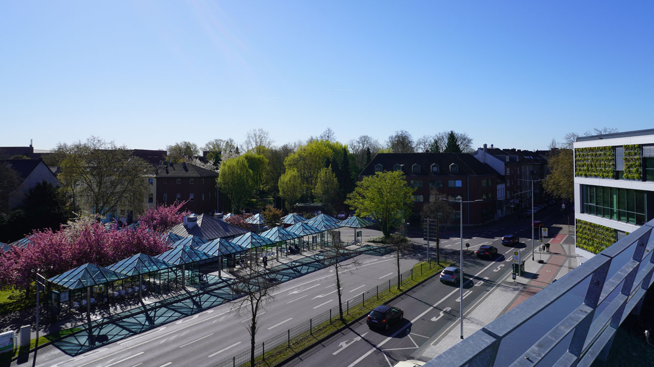 Foto Vorplatz Hauptbahnhof Rheydt